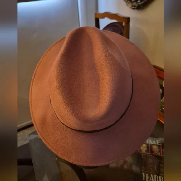 Gelso Bianco Handcrated in Italy Pink/Mauve 100% Wool Felt Fedora w/Leather Band - Picture 2 of 8